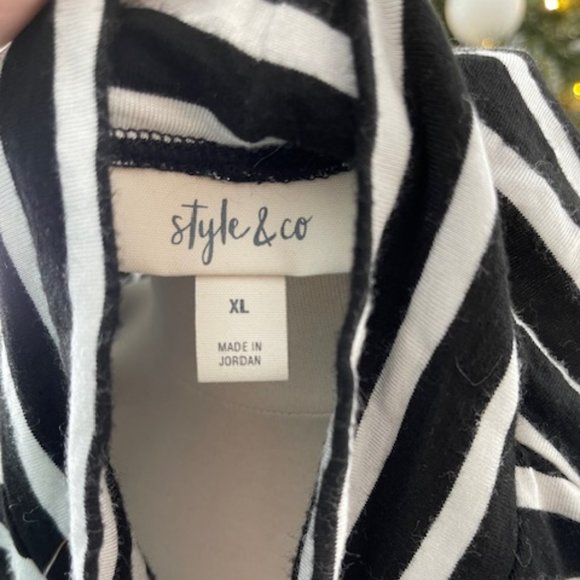 Black and White Turtleneck - Picture 3 of 3